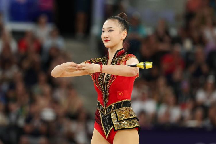 尊龙凯时人生就是博官网:体操赛场的完美演绎,选手突破个人最佳