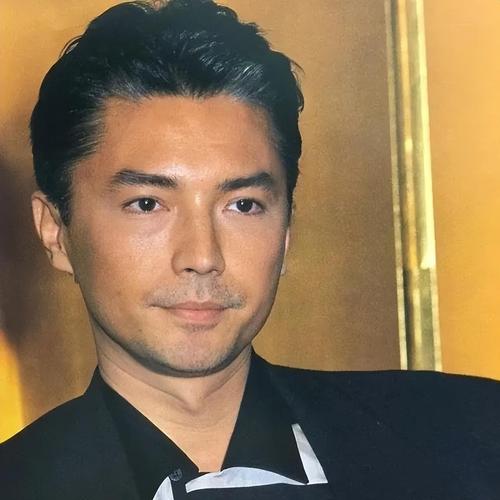 尊龙凯时官网:短跑起跑反应与终点冲刺技巧,尊龙coming to my own