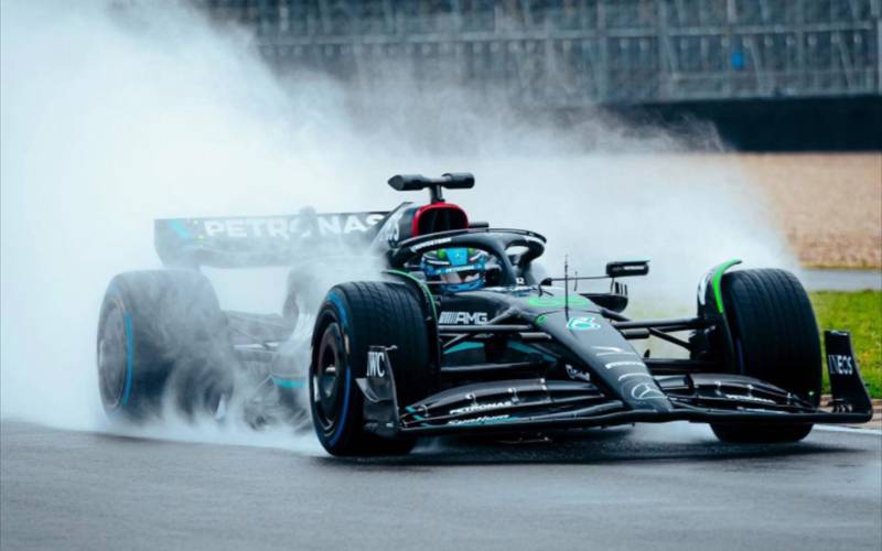 尊龙凯时官网:F1 车手换胎策略与赛道条件匹配,尊龙t200